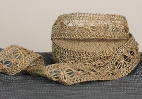 Стрічка з мішковини в'язана №130 (4,0 см *10 м), натуральний (1рулон) Стрічка з мішковини в'язана №130 (4,0 см *10 м), натуральний (1рулон)