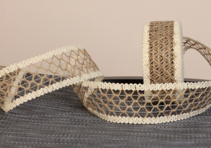 Стрічка з мішковини в'язана №133 (4,0 см *10 м), натуральний (1рулон) Стрічка з мішковини в'язана №133 (4,0 см *10 м), натуральний (1рулон)