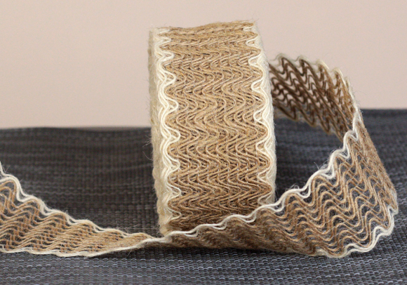 Стрічка з мішковини в'язана №134 (5 см *10 м), натуральний (1рулон) Стрічка з мішковини в'язана №134 (5 см *10 м), натуральний (1рулон)