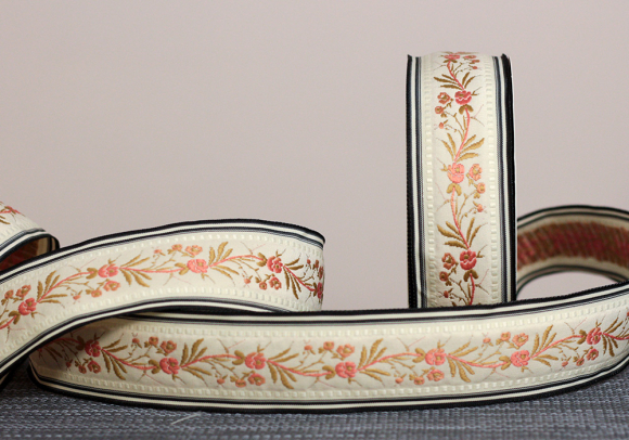 Стрічка з орнаментом №119 4,0см (23м)(1рулон)