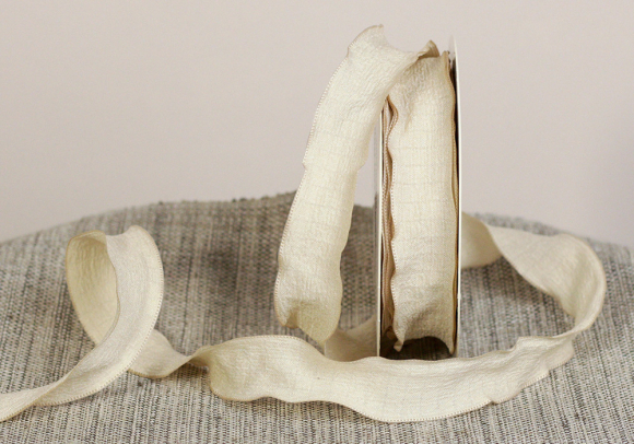 Стрічка "Хвиляста" (жатка) (2,5 см *9 м), бежевий (№064) (1рулон)