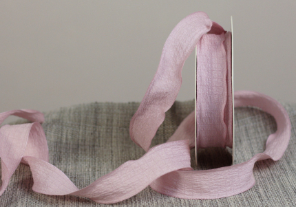 Стрічка "Хвиляста" (жатка) (2,5 см *9 м), рожевий (№165) (1рулон)