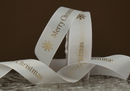 Репсова новорічна стрічка "Merry Christmas" Сніжинка біла (2,5 см *23 м)(1рулон)