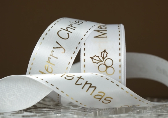 Атласна новорічна стрічка "Merry Christmas" з ягідкою біла (4,0 см *23 м) (1рулон)