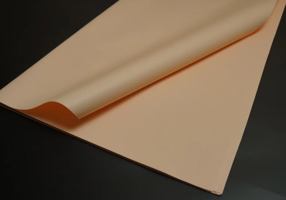 Плівка персикова 58x58см. 20шт. Матовий шовк J00649 №053