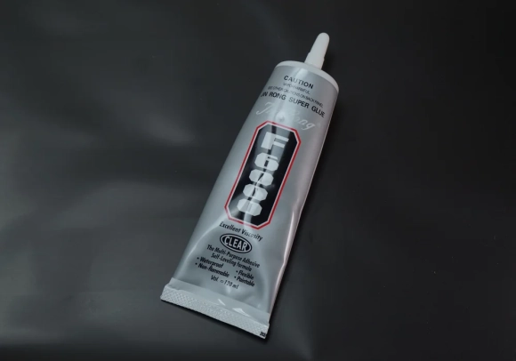 Клей F6000 прозорий 120мм. для страз, кристалів та біжутерії. Клей F6000 прозорий 120мм. для страз, кристалів та біжутерії.