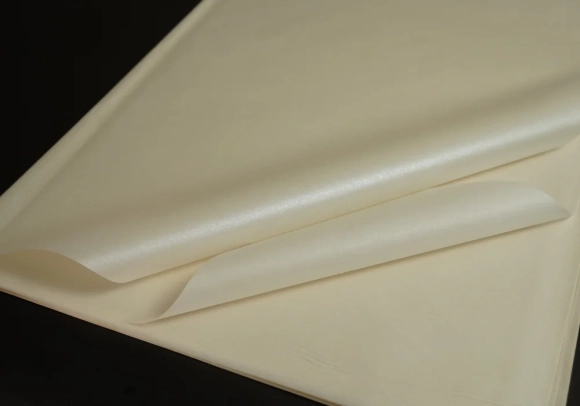 Папір тішью кремовий 70х50см. 20шт. j00377 перламутровий цупкий №07