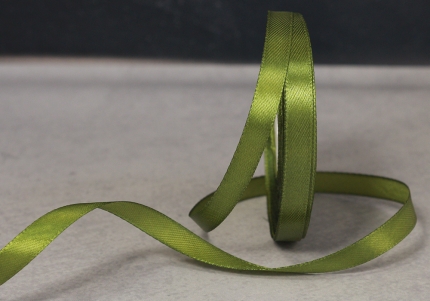 Стрічка атласна 0,6 см,  травнево-зелений (№108)
