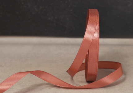 Стрічка атласна 0,6 см, мідно-коричневий (№138)