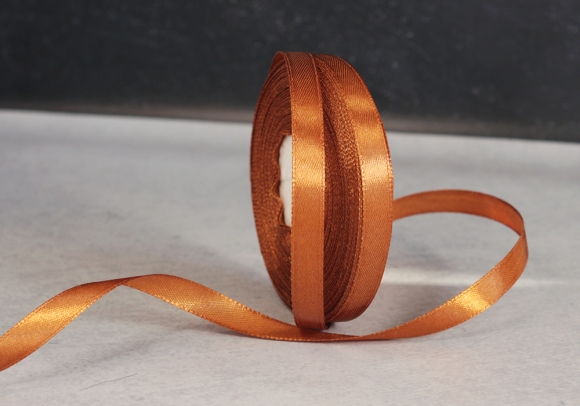 Стрічка атласна 0,6 см,  карамельний (№158)