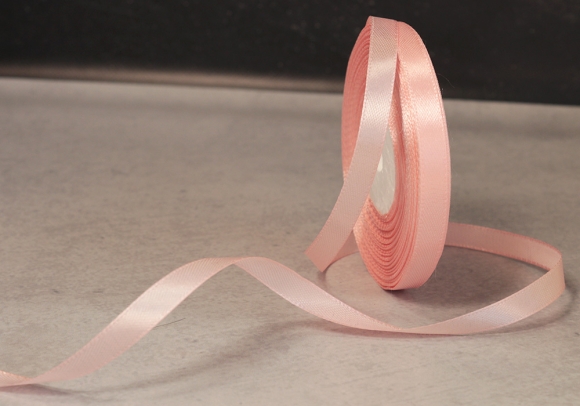 Стрічка атласна 0,6 см,  світло-рожевий (№169)