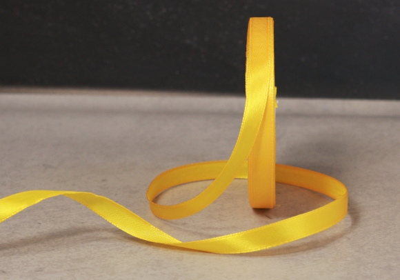 Стрічка атласна 0,9 см, золотисто-жовтий (№17)