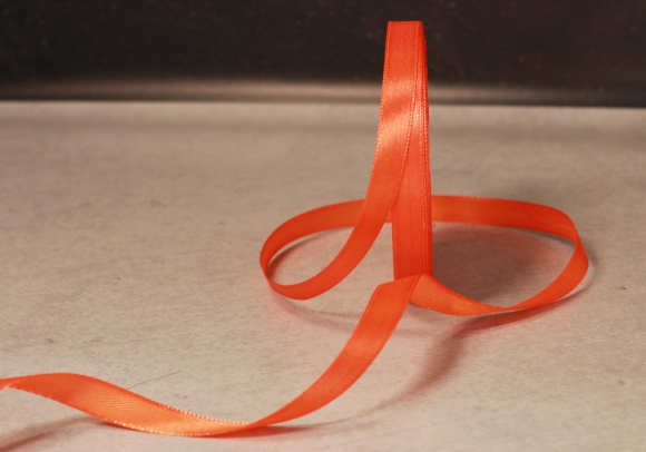 Стрічка атласна 0,6 см, світло-червоний (№25)