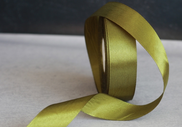 Стрічка атласна 2 см, травнево-зелений (№108)