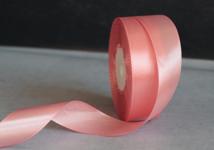 Стрічка атласна 2,5 см *33м,  світло-пудровий (№75)