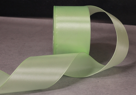Стрічка атласна 5 см, біло-зелений (№80)