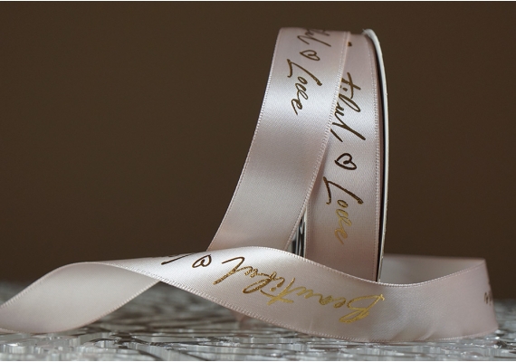 Стрічка атласна з надписом "Beautiful Love" (2,5 см *30 м), сіро-бежевий (№163) Стрічка атласна з надписом "Beautiful Love" (2,5 см *30 м), сіро-бежевий (№163)