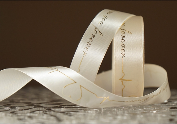 Стрічка атласна з написом "Love you forever" (2,5 см *18 м), молочний (№20) (1рулон) Стрічка атласна з написом "Love you forever" (2,5 см *18 м), молочний (№20) (1рулон)