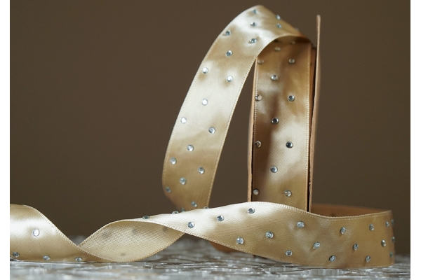 Атласна стрічка зі стразами (2,5 см *18,5 м), бежевий (№076) (1рулон) Атласна стрічка зі стразами (2,5 см *18,5 м), бежевий (№076) (1рулон)