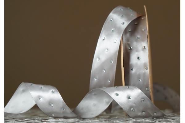 Атласна стрічка зі стразами (2,5 см *18,5 м), сірий (№106) (1рулон)