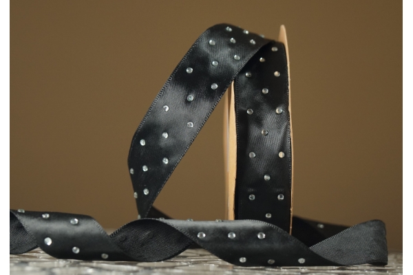 Атласна стрічка зі стразами (2,5 см *18,5 м), чорний (№110) (1рулон)