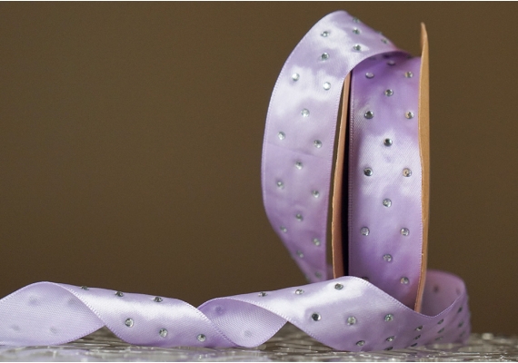 Атласна стрічка зі стразами (2,5 см *18,5 м), бузковий (№136) (1рулон) Атласна стрічка зі стразами (2,5 см *18,5 м), бузковий (№136) (1рулон)