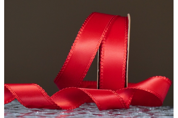 Стрічка двостороння атласна з ажурним кантом (2,5 см *18,5 м), червоний (№250) (1рулон)