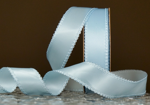 Стрічка двостороння атласна з ажурним кантом (2,5 см *18,5 м), блакитний (№308) (1рулон)