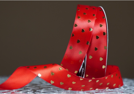 Атласна стрічка з принтом "СЕРЦЕ" (2,5 см *30 м), червоний (№012) Атласна стрічка з принтом "СЕРЦЕ" (2,5 см *30 м), червоний (№012)