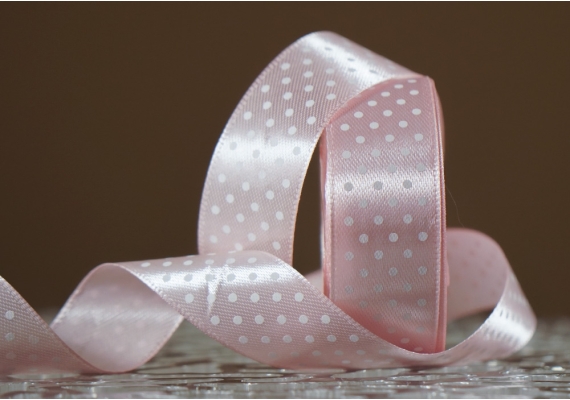 Атласна стрічка з принтом "ГОРОШОК" (2,5 см *45 м), рожево-золотий (№41) Атласна стрічка з принтом "ГОРОШОК" (2,5 см *45 м), рожево-золотий (№41)
