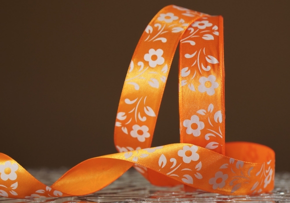 Атласна стрічка з принтом "КВІТИ" (2,5 см *45 м), помаранчевий (№151m) (1 рулон)