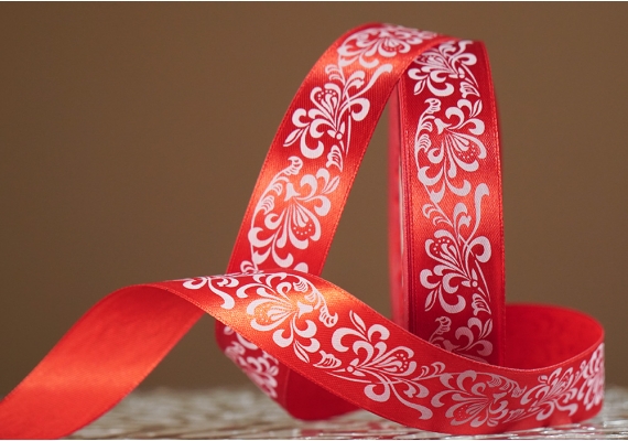 Атласна стрічка з принтом "КВІТИ-3" (2,5 см *45 м), червоний (№26m)(1 рулон)