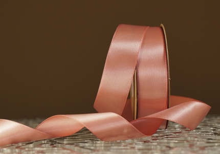 Стрічка двостороння атласна 2,5 см, оранжево-рожевий (№28)