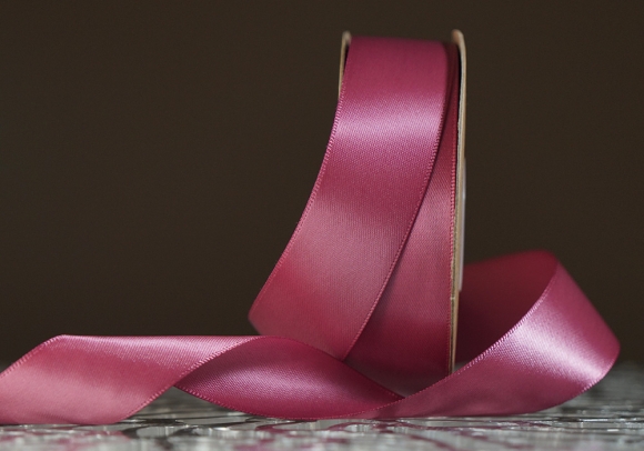 Стрічка двостороння атласна 2,5 см, темно-рожевий (№48)