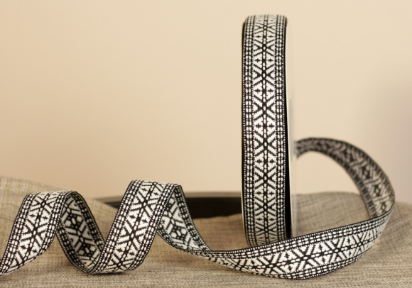 Стрічка з орнаментом №51 3,0см (23м)(1рулон)