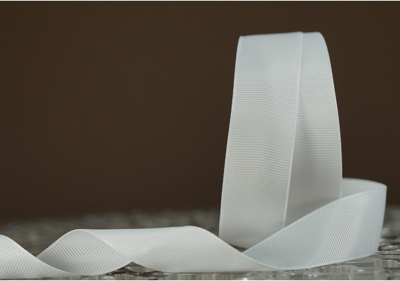 Стрічка репсова (2,5 см *23 м), білий (№01) Стрічка репсова (2,5 см *23 м), білий (№01)