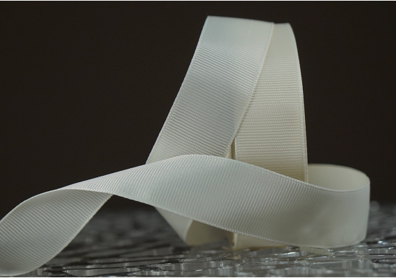 Стрічка репсова (2,5 см *23 м), кремовий (№08)