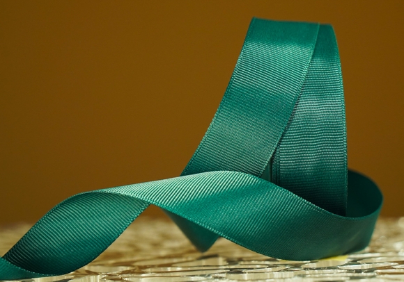 Стрічка репсова (2,5 см *23 м), зелений (новорічний) (№249)