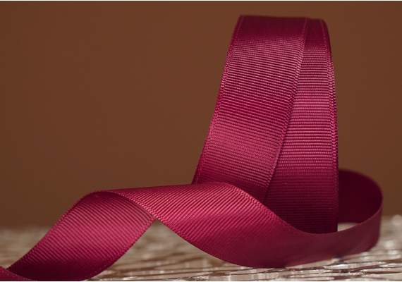 Стрічка репсова (2,5 см *23 м), вишневий (№83) Стрічка репсова (2,5 см *23 м), вишневий (№83)