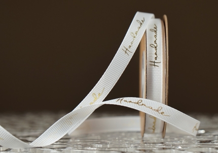 Стрічка репсова з написом "Hand Made" (0,9 см *23 м), білий (№01m) (1рулон)