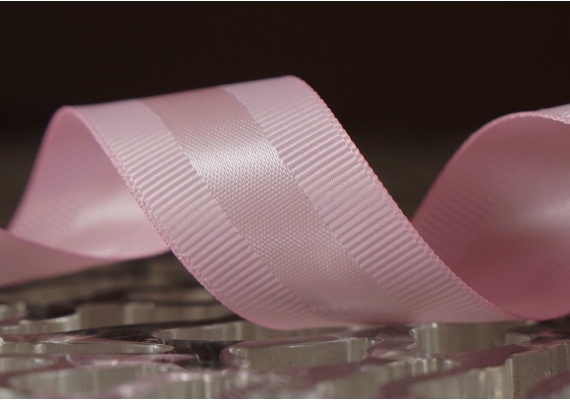 Стрічка репсова з атласною смугою (4 см *23 м), ніжно-рожевий (№04) (1 рулон) Стрічка репсова з атласною смугою (4 см *23 м), ніжно-рожевий (№04) (1 рулон)