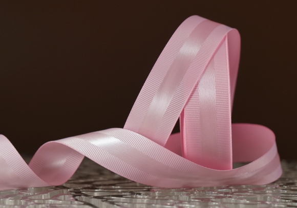 Стрічка репсова з атласною смугою (2,5 см *23 м), ніжно-рожевий (№04) (1 рулон)