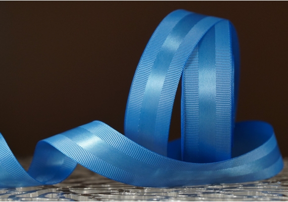 Стрічка репсова з атласною смугою (2,5 см *23 м), світло-синій (№36) (1 рулон) Стрічка репсова з атласною смугою (2,5 см *23 м), світло-синій (№36) (1 рулон)