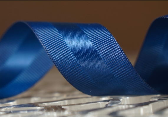 Стрічка репсова з атласною смугою (4 см *23 м), темно-синій (№40) (1 рулон) Стрічка репсова з атласною смугою (4 см *23 м), темно-синій (№40) (1 рулон)