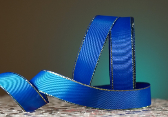 Репсова стрічка з люрексом, синій (№352) (2,5 см *23 м) (1 рулон) Репсова стрічка з люрексом, синій (№352) (2,5 см *23 м) (1 рулон)