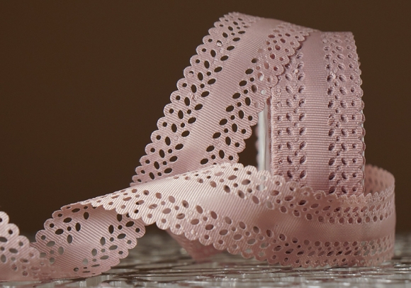 Стрічка репсова з перфорацією (3,5 см *20 м), пудровий (№116m) (1рулон)