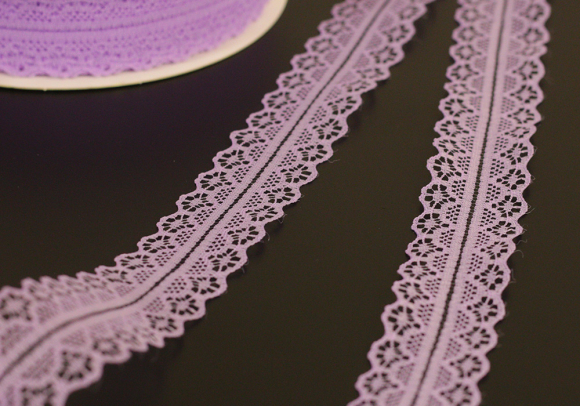 Мереживна стрічка 30328 бузковий (№032) (3,0см *45м)(1рулон) Мереживна стрічка 30328 бузковий (№032) (3,0см *45м)(1рулон)