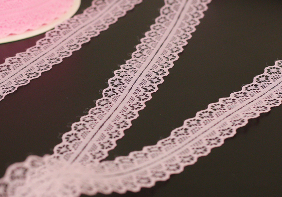 Мереживна стрічка 30328 рожевий (№164 ) (3,0см *45м)(1рулон) Мереживна стрічка 30328 рожевий (№164 ) (3,0см *45м)(1рулон)