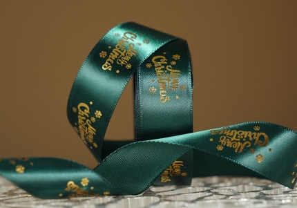 Атласна новорічна стрічка Merry Christmas-2 зелений (2,5 см *23 м)(1рулон)