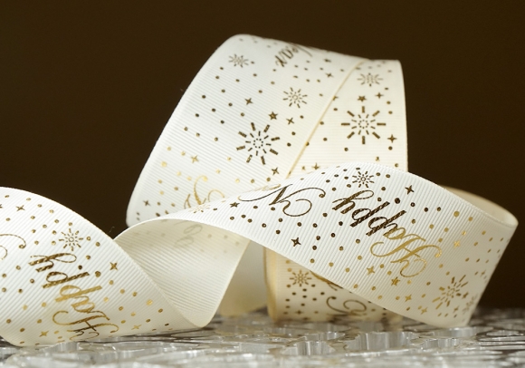 Репсова новорічна стрічка "Happy New Year" молочний (4,0 см *23 м) (1рулон) Репсова новорічна стрічка "Happy New Year" молочний (4,0 см *23 м) (1рулон)